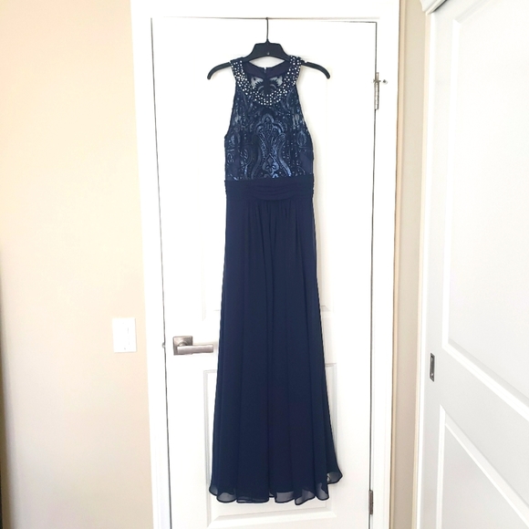 Eliza J Long Evening / Prom Dress - Picture 2 of 10